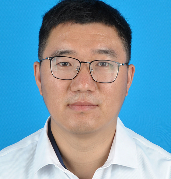 李君